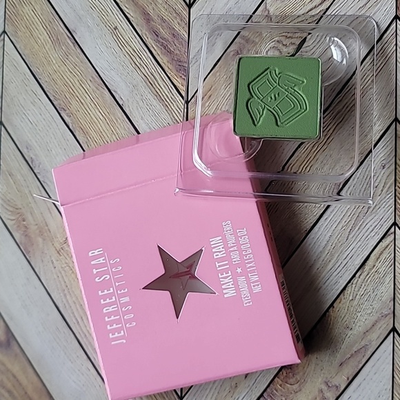 🌵 4/$20 Jeffree Star Make it Rain Eyeshadow Single Matte Green - Picture 1 of 5